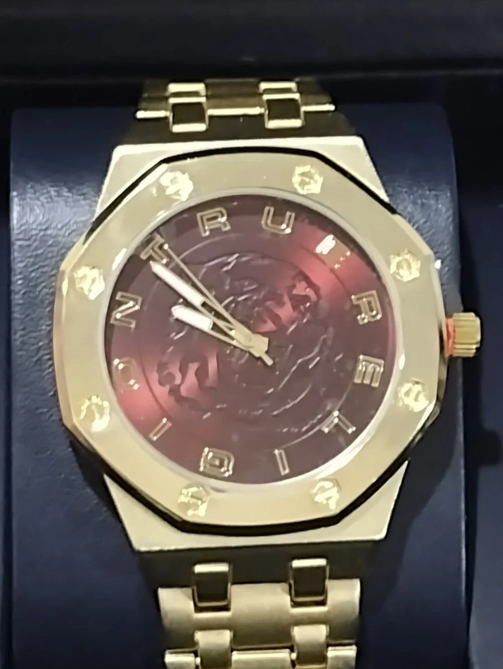 TRUE RELIGION MEN'S WATCH GOLD TONE TRUE RELIGION GOLD TONE TIGER WATCH NEW